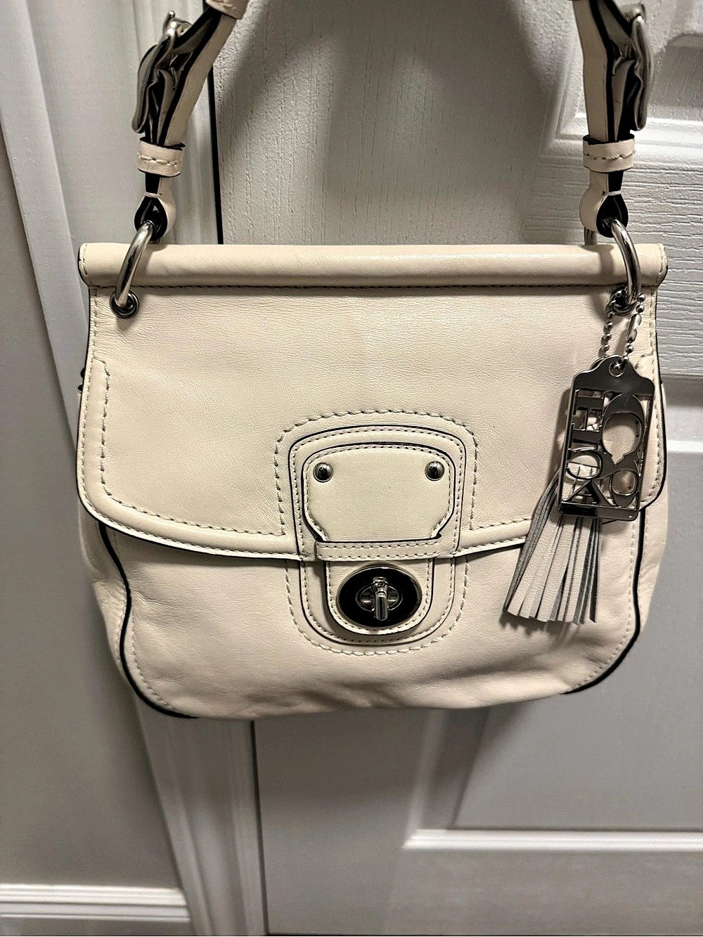 Vintage Coach Willis Leather Shoulder Bag in White